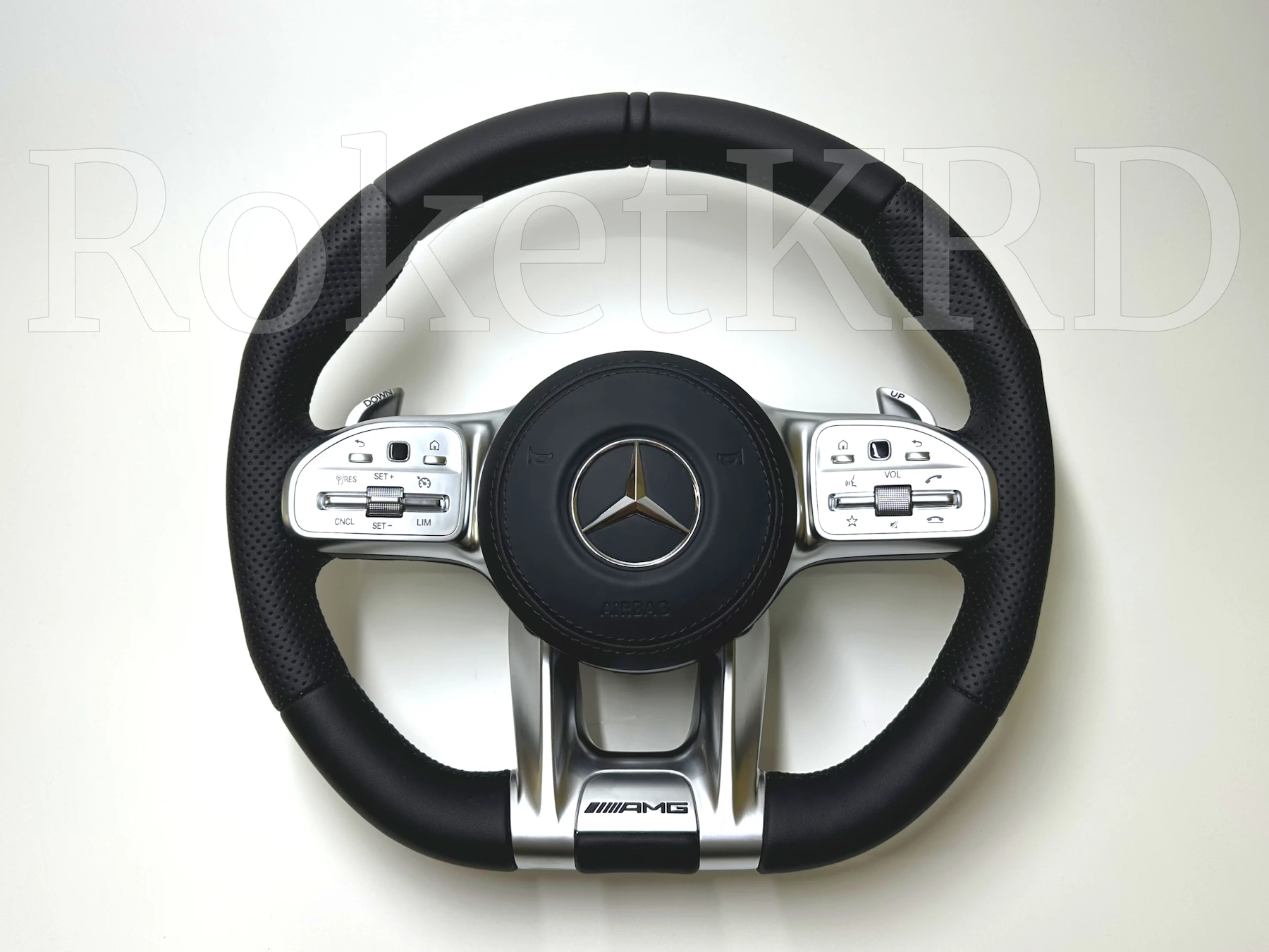 Руль Mercedes-Benz AMG кожаный с лепестками