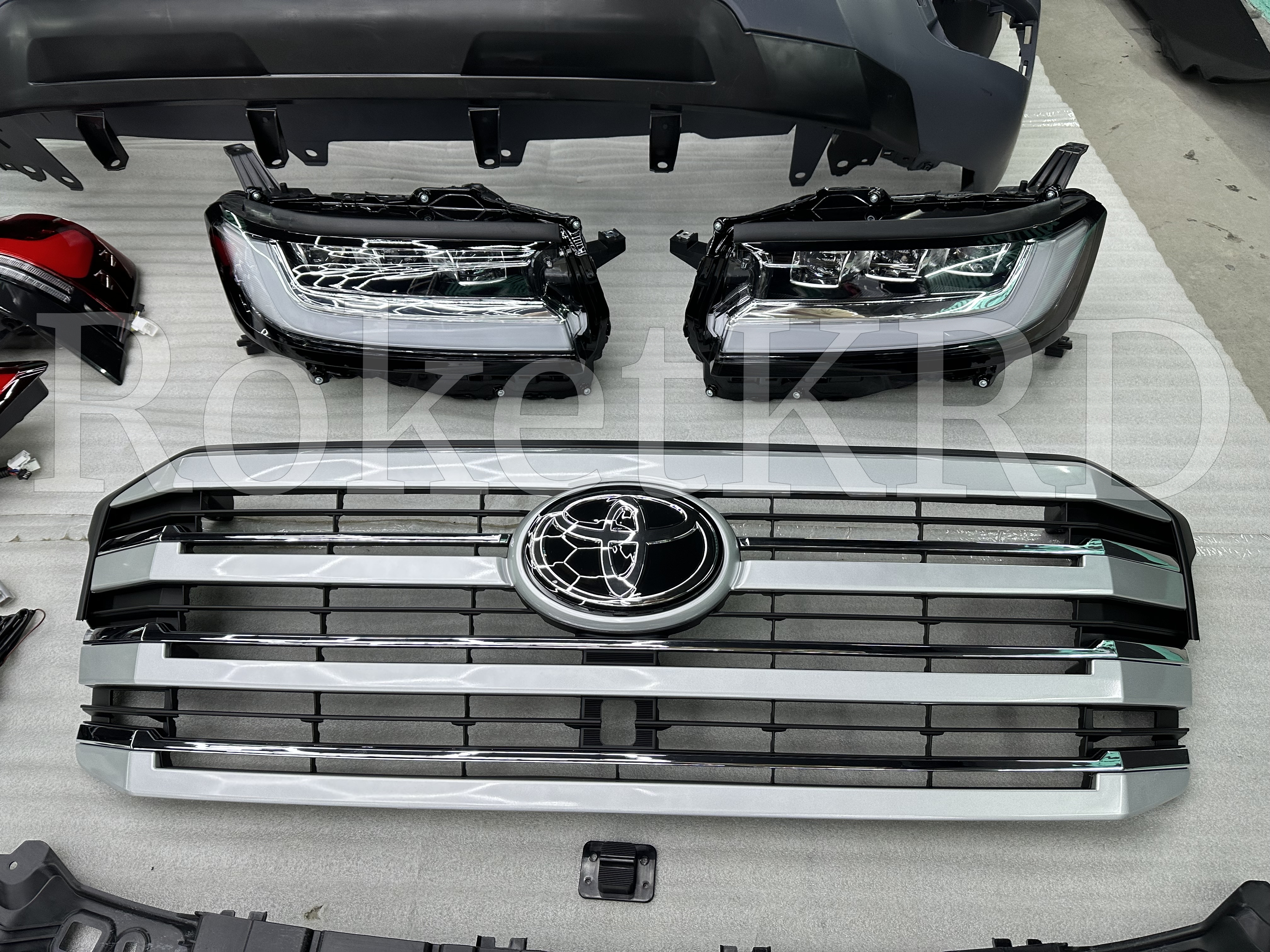 Рестайлинг Toyota Land Cruiser 200 в 300 (без крыльев)