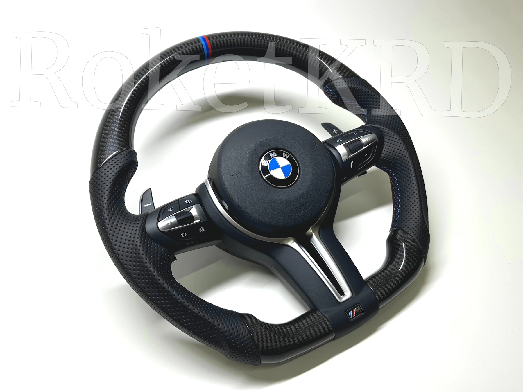 Руль BMW карбон