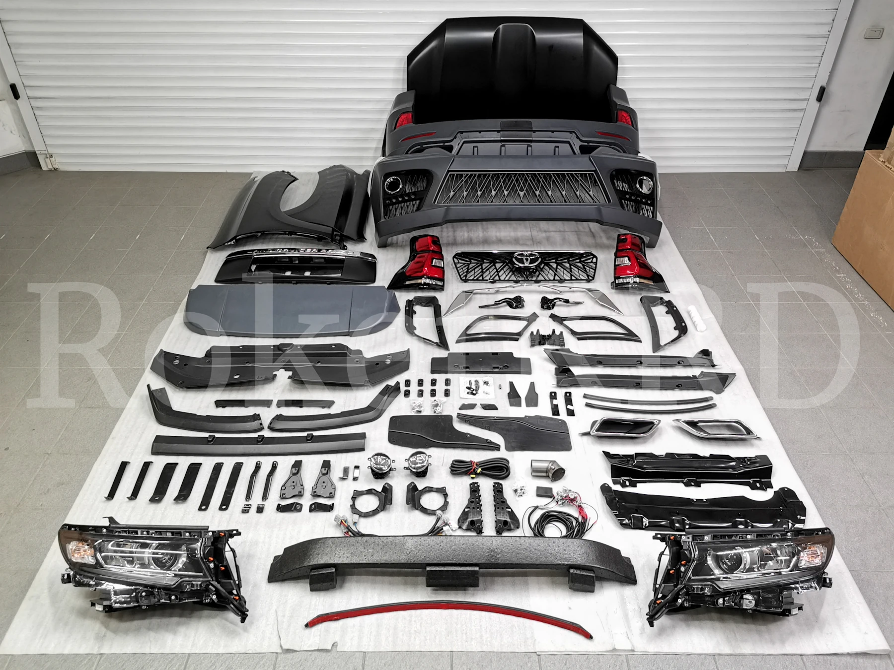 Рестайлинг Toyota Land Cruiser Prado 150 09-16 в Elford