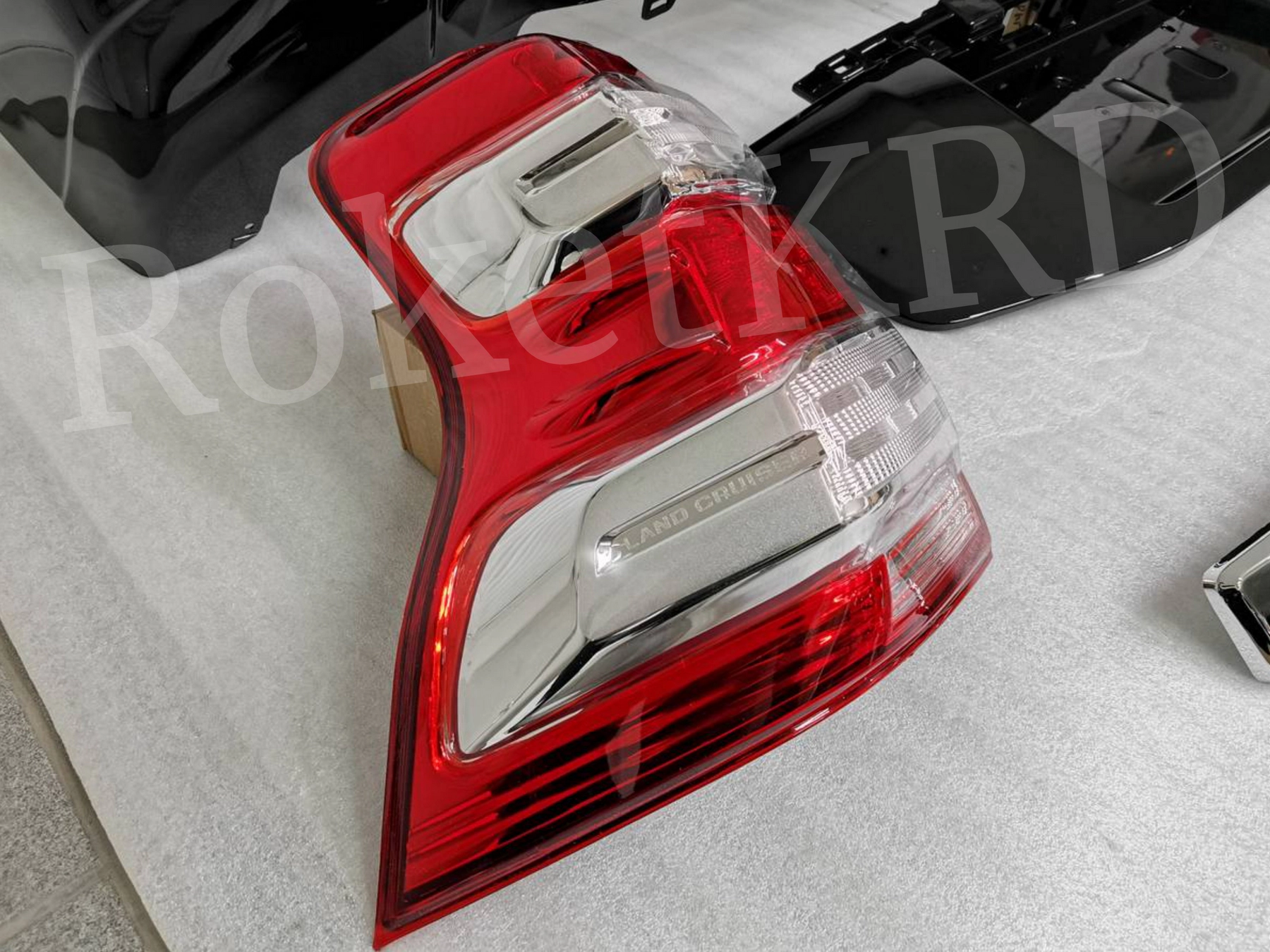 Рестайлинг Toyota Land Cruiser Prado 150 2013+ (черный)