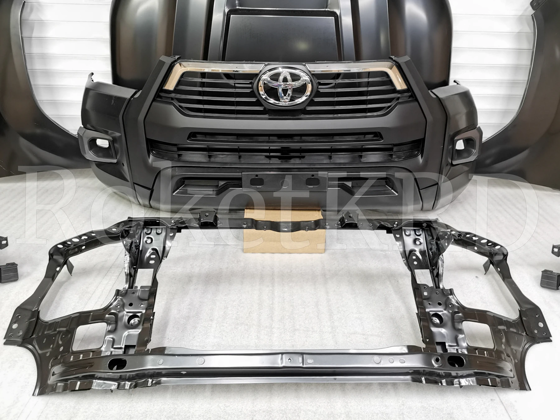 Рестайлинг Toyota Hilux 05-15 в 2020
