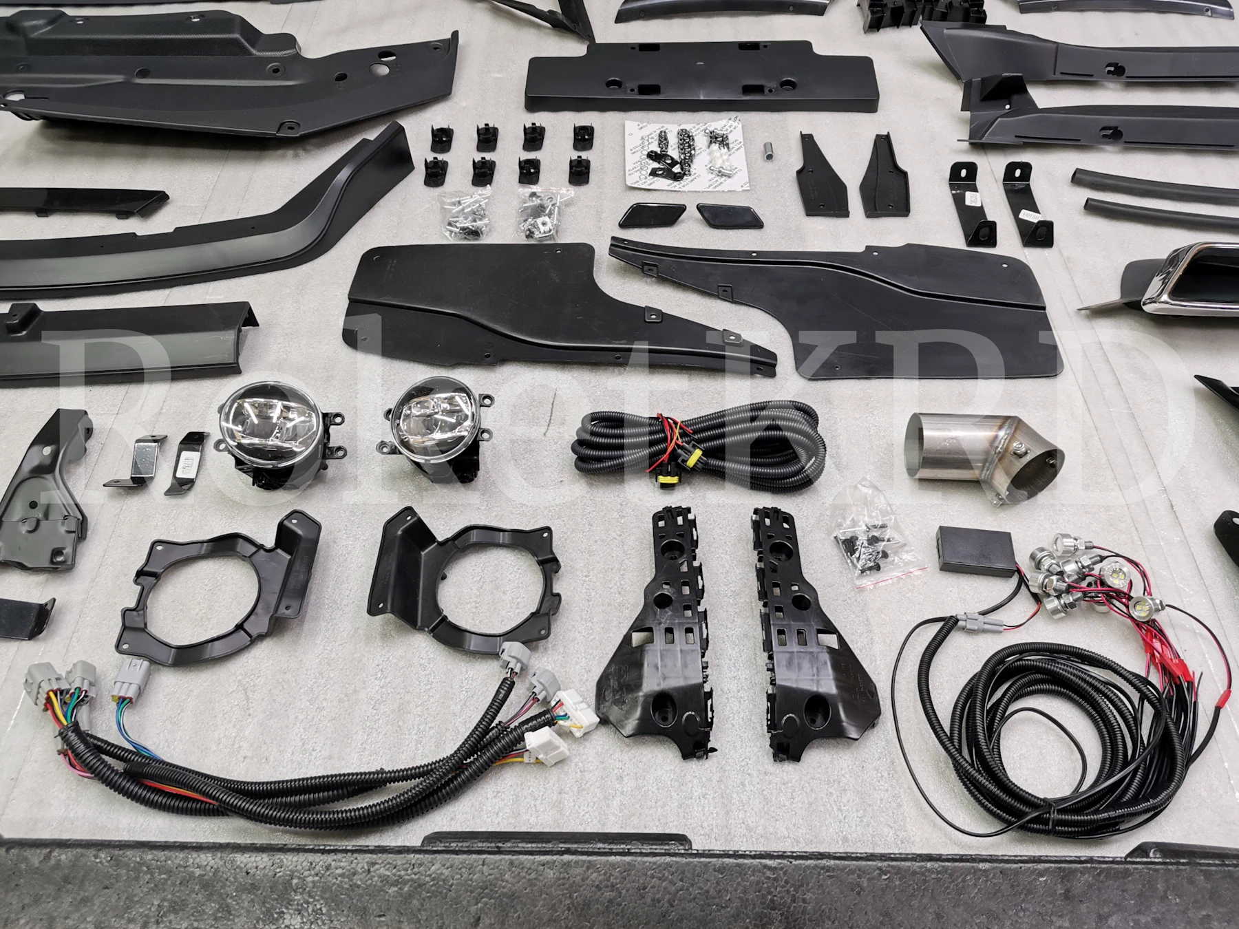 Рестайлинг Toyota Land Cruiser Prado 150 09-16 в Elford